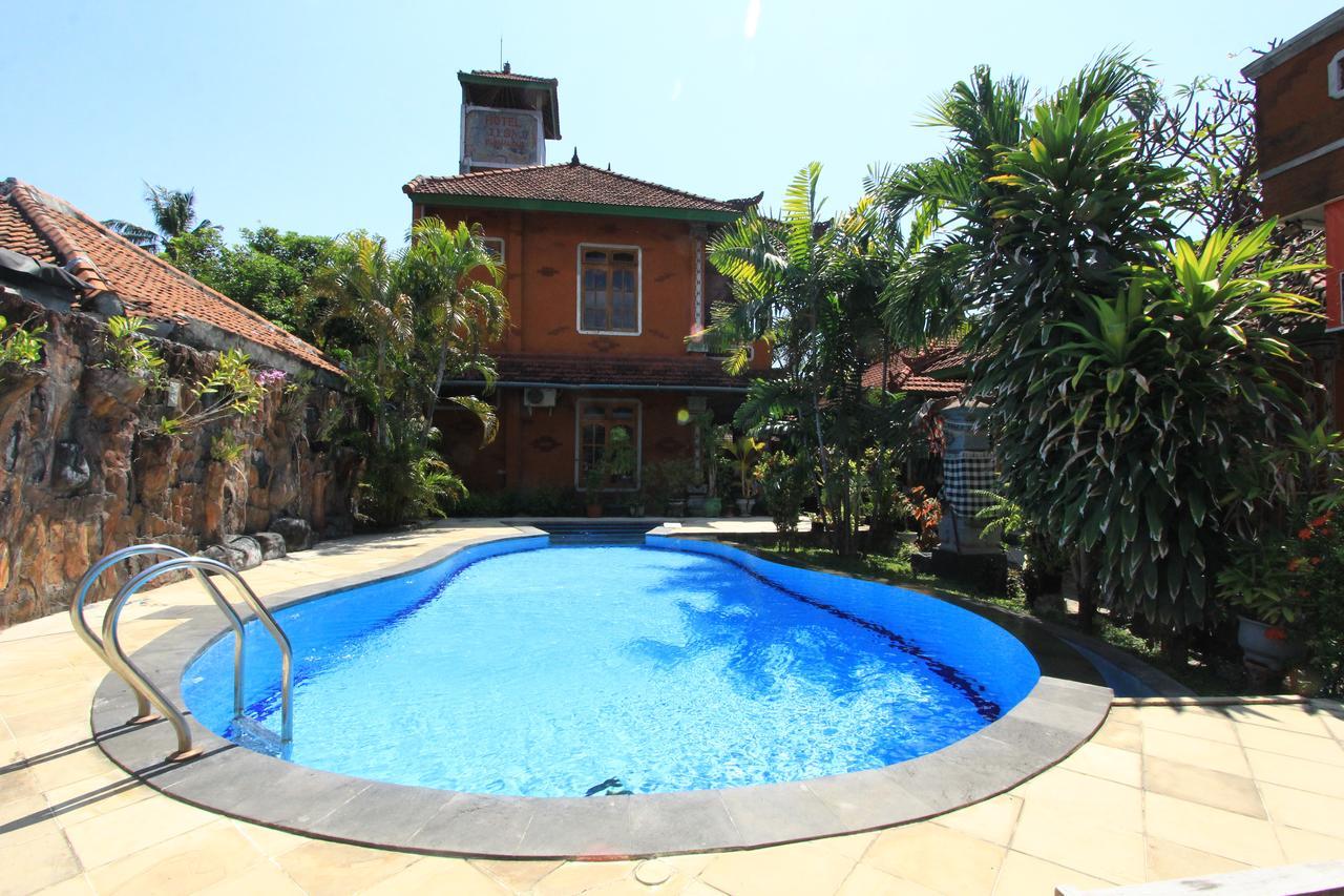 Hôtel Pondok Wisata Elsa 2 à Lovina Beach Extérieur photo