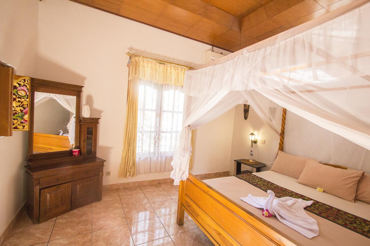 Hôtel Pondok Wisata Elsa 2 à Lovina Beach Extérieur photo