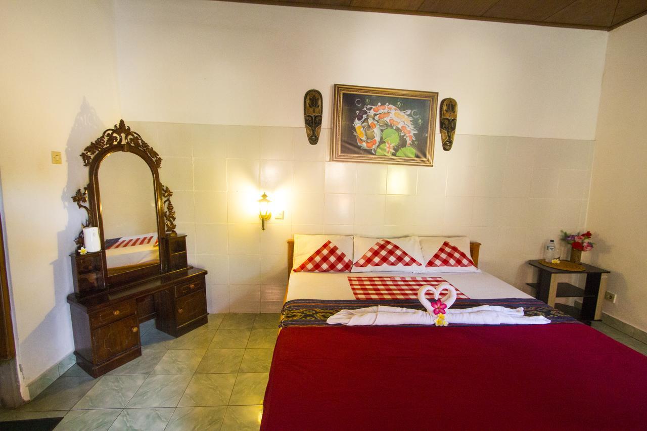 Hôtel Pondok Wisata Elsa 2 à Lovina Beach Extérieur photo