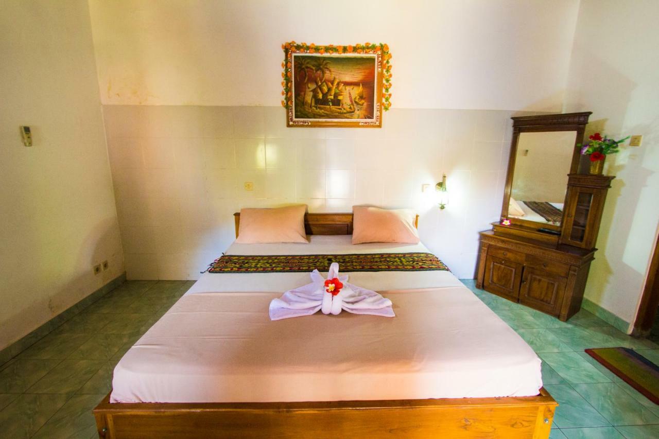 Hôtel Pondok Wisata Elsa 2 à Lovina Beach Extérieur photo